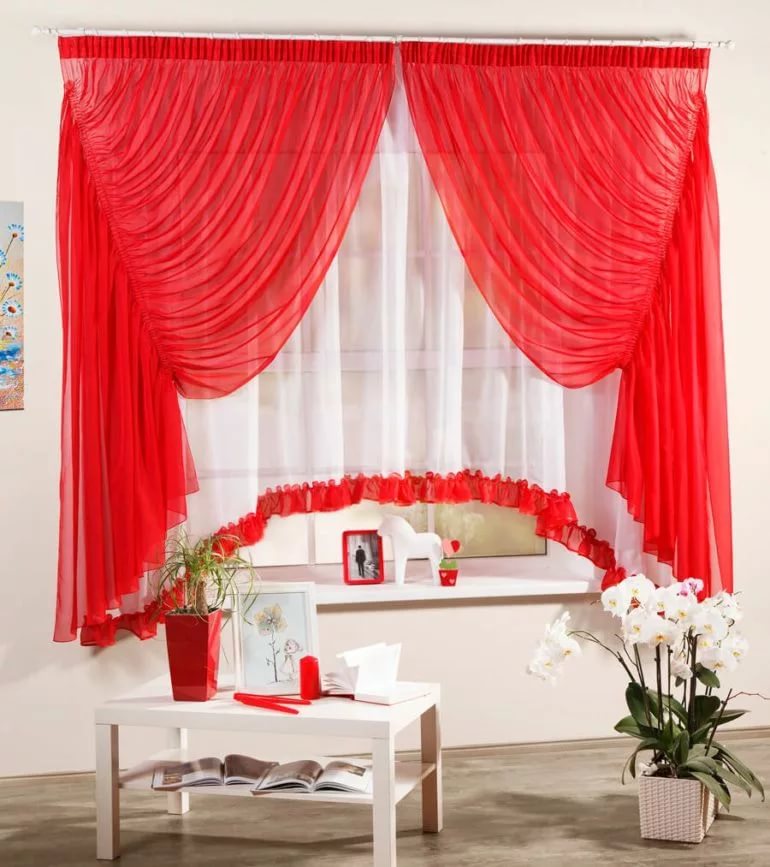 red curtains design