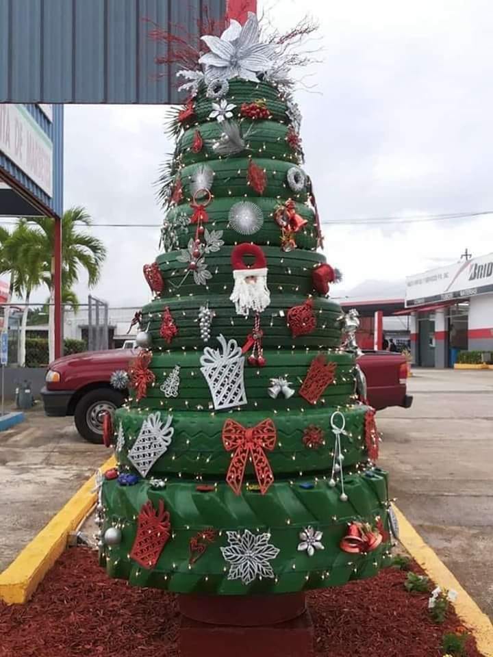 Christmas tree of tires