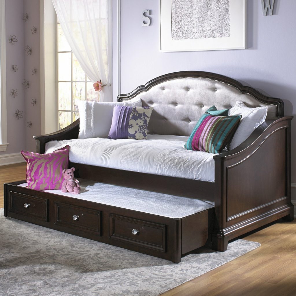 Daybed Design With Trundle to Draw Inspiration From