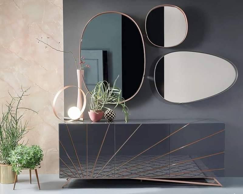 console table and mirror