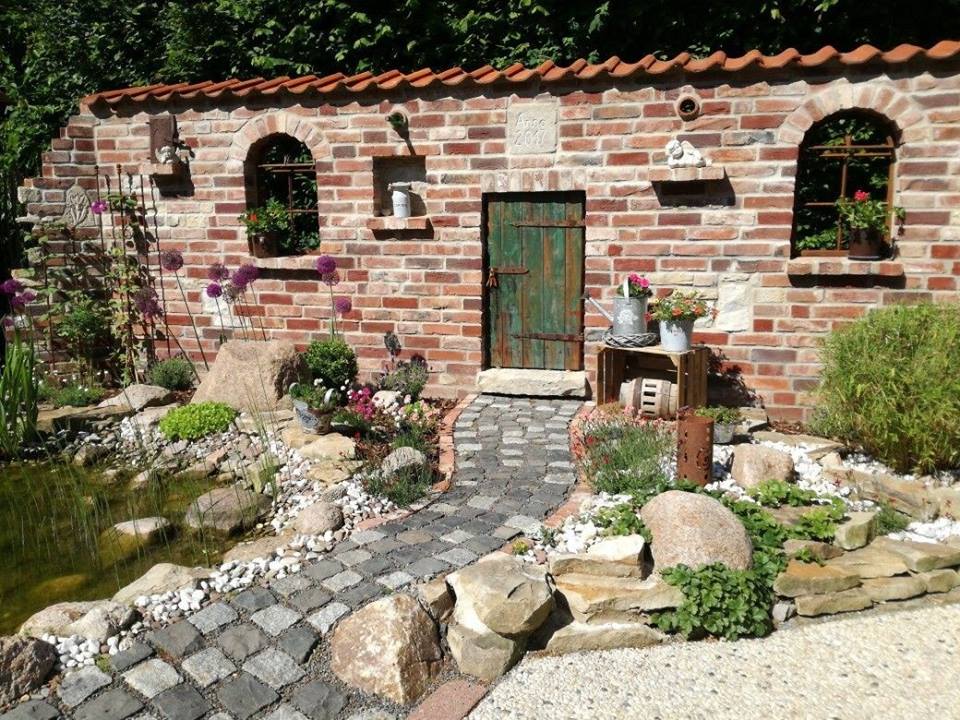 stones and bricks decor