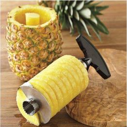 pineapple cutter