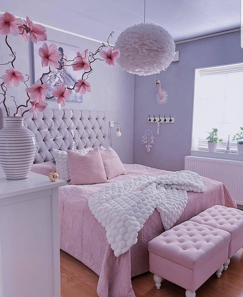 pink bedroom